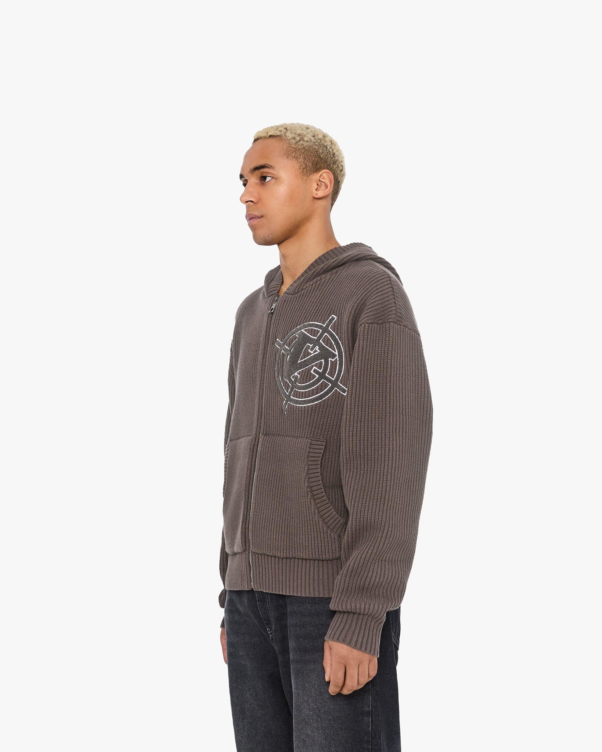 V-LOGO KNIT ZIP HOODIE MUD BROWN - VICINITY