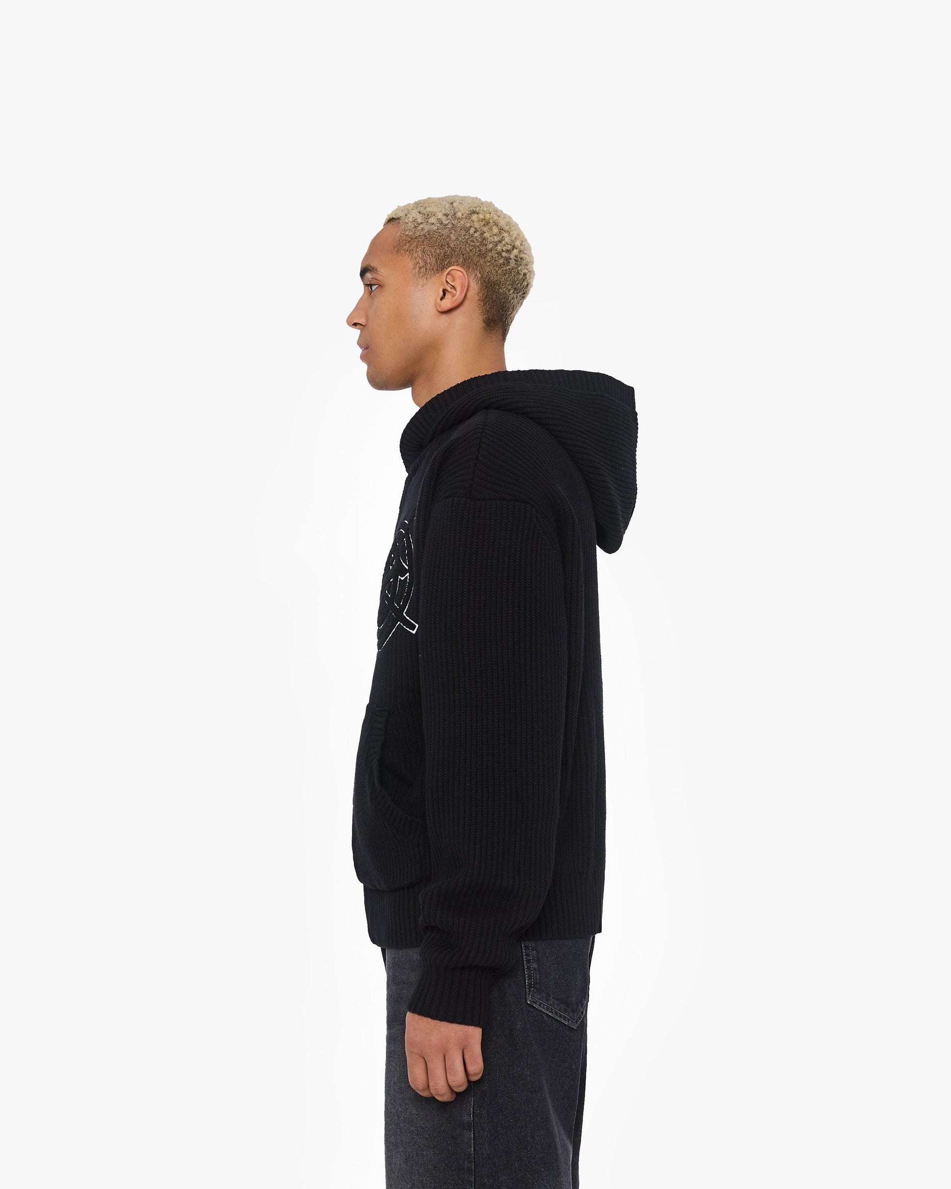 V-LOGO KNIT ZIP HOODIE BLACK - VICINITY