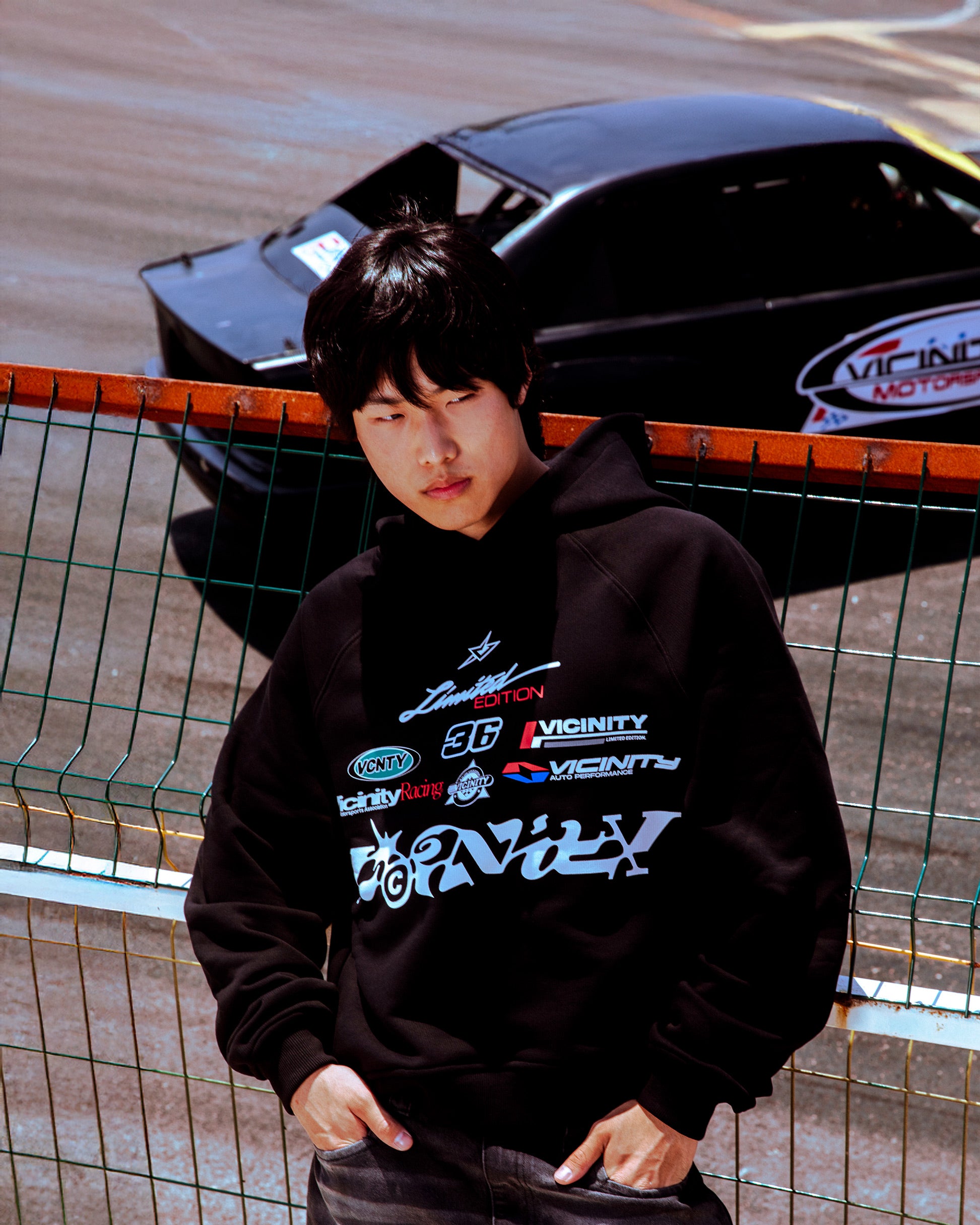 HOODIES – VICINITY