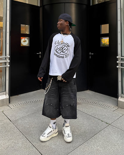 INTERNATIONAL LONGSLEEVE BLACK/WHITE