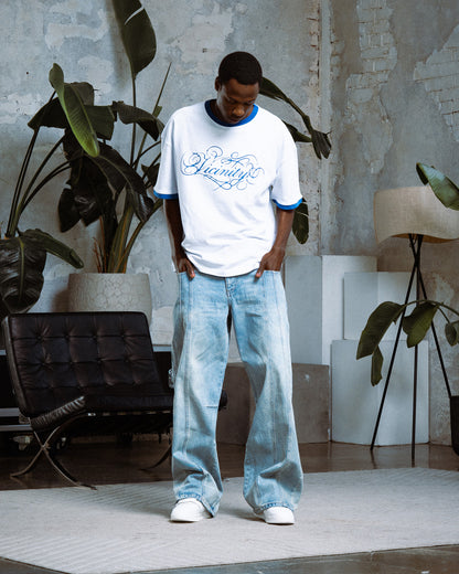 SIGNATURE TEE WHITE/BLUE