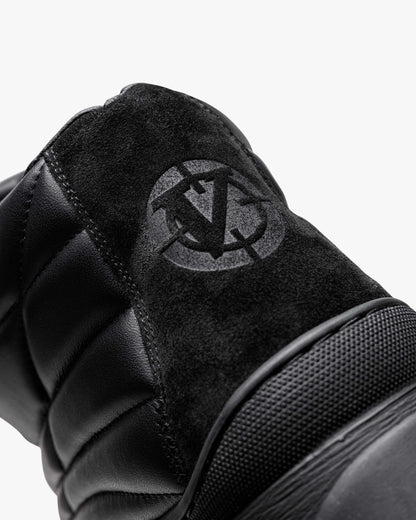 VENTURE HI "TRIPLE BLACK"