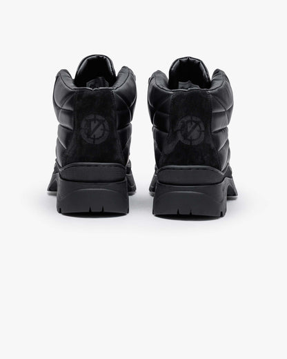 VENTURE HI "TRIPLE BLACK"