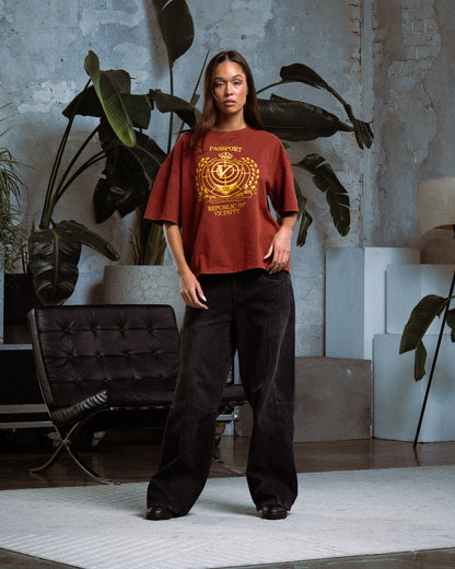 PASSPORT TEE WASHED RED