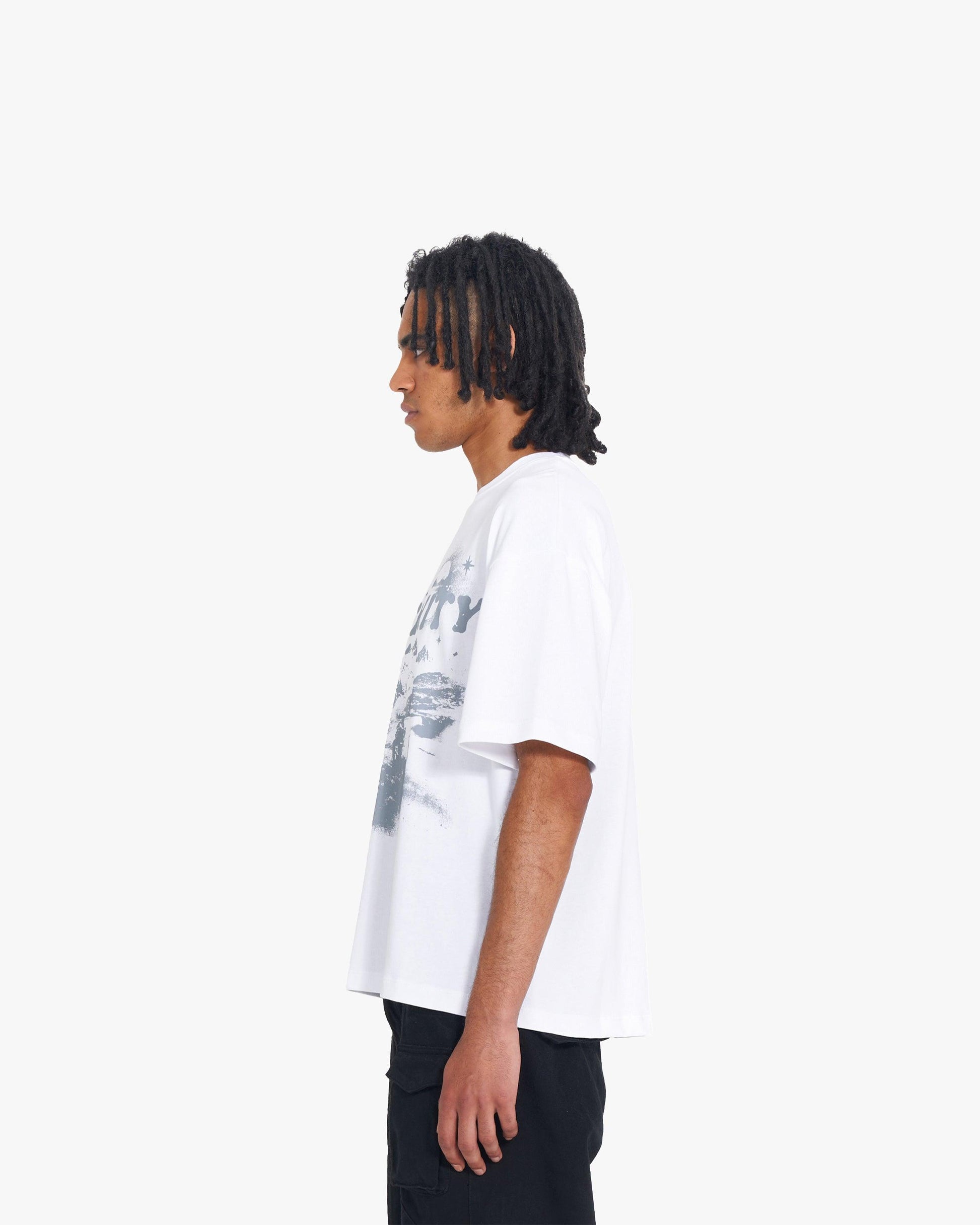 HIDDEN HILLS TEE WHITE - VICINITY