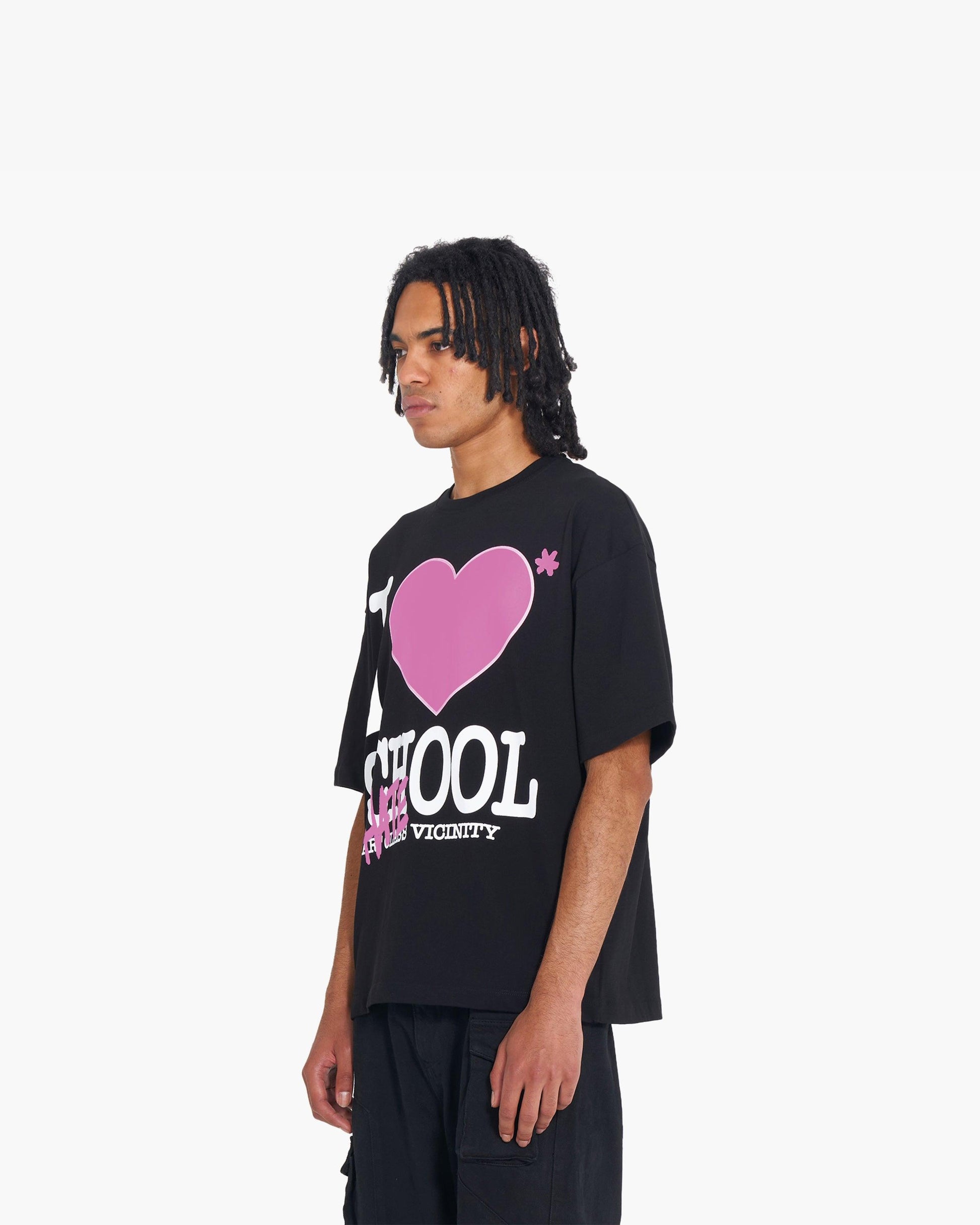 I LOVE SCHOOL TEE BLACK - VICINITY