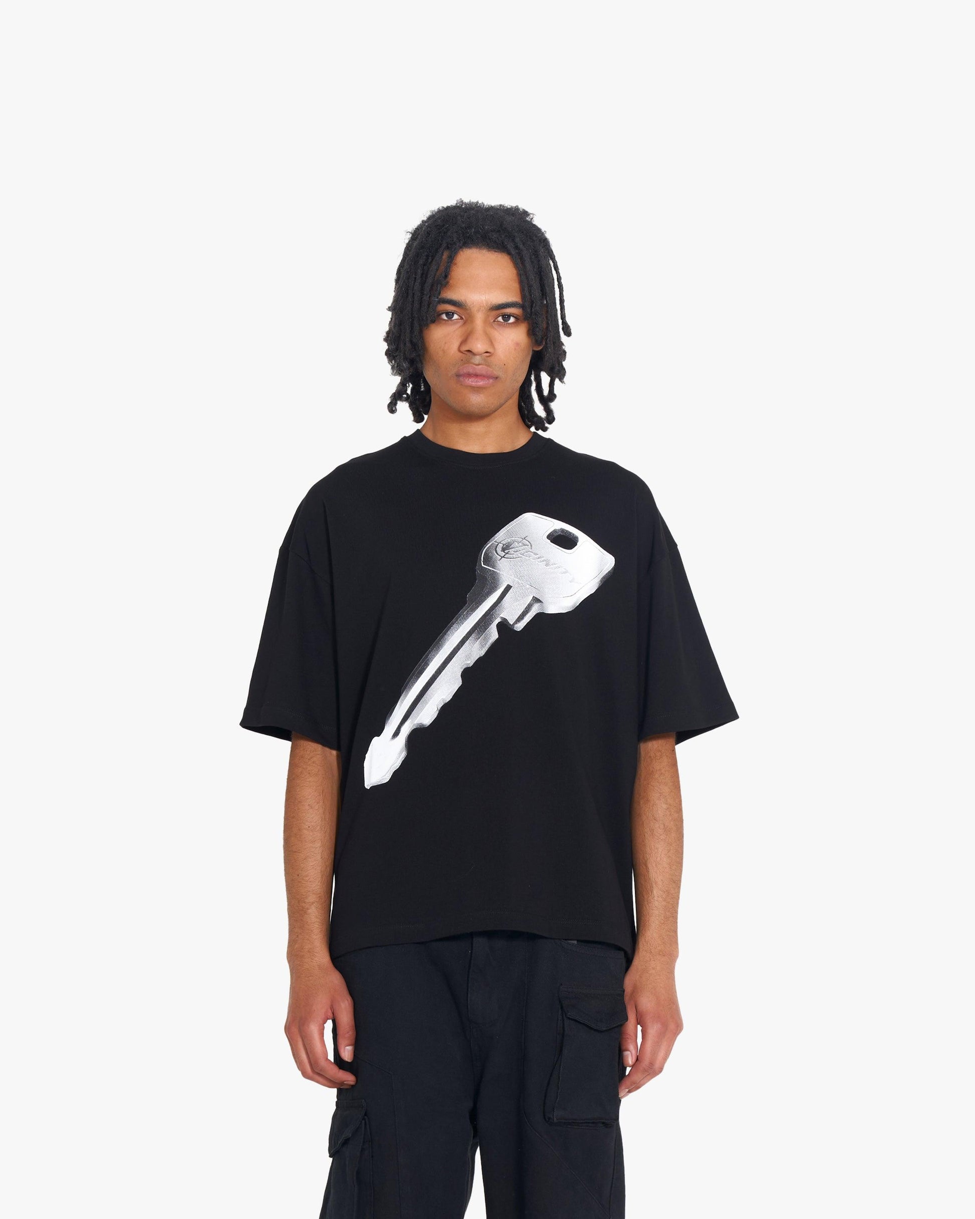 KEY TEE BLACK - VICINITY