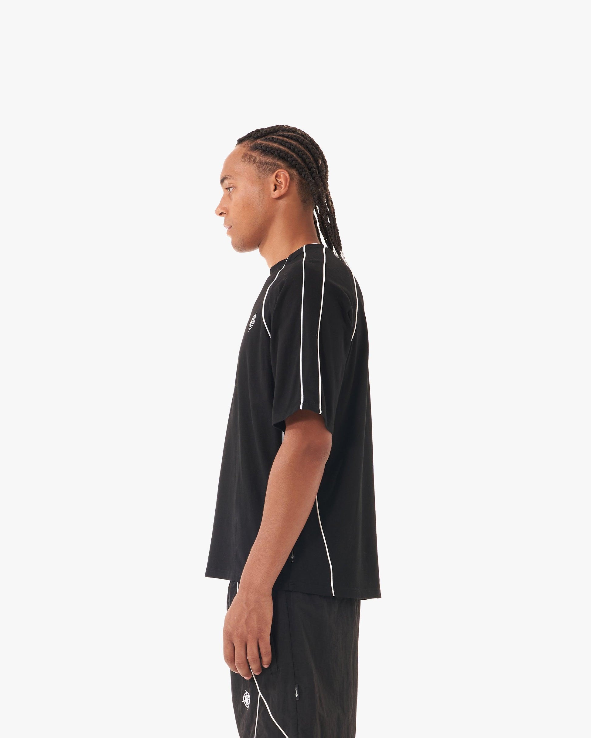 TRACK TEE BLACK - VICINITY